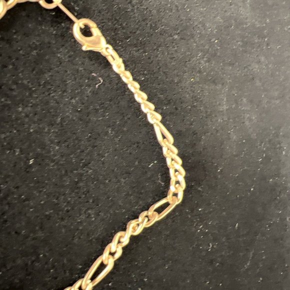 2 Women Bracelets Beaded and Chain Gold Tone Jewelry - Picture 7 of 10